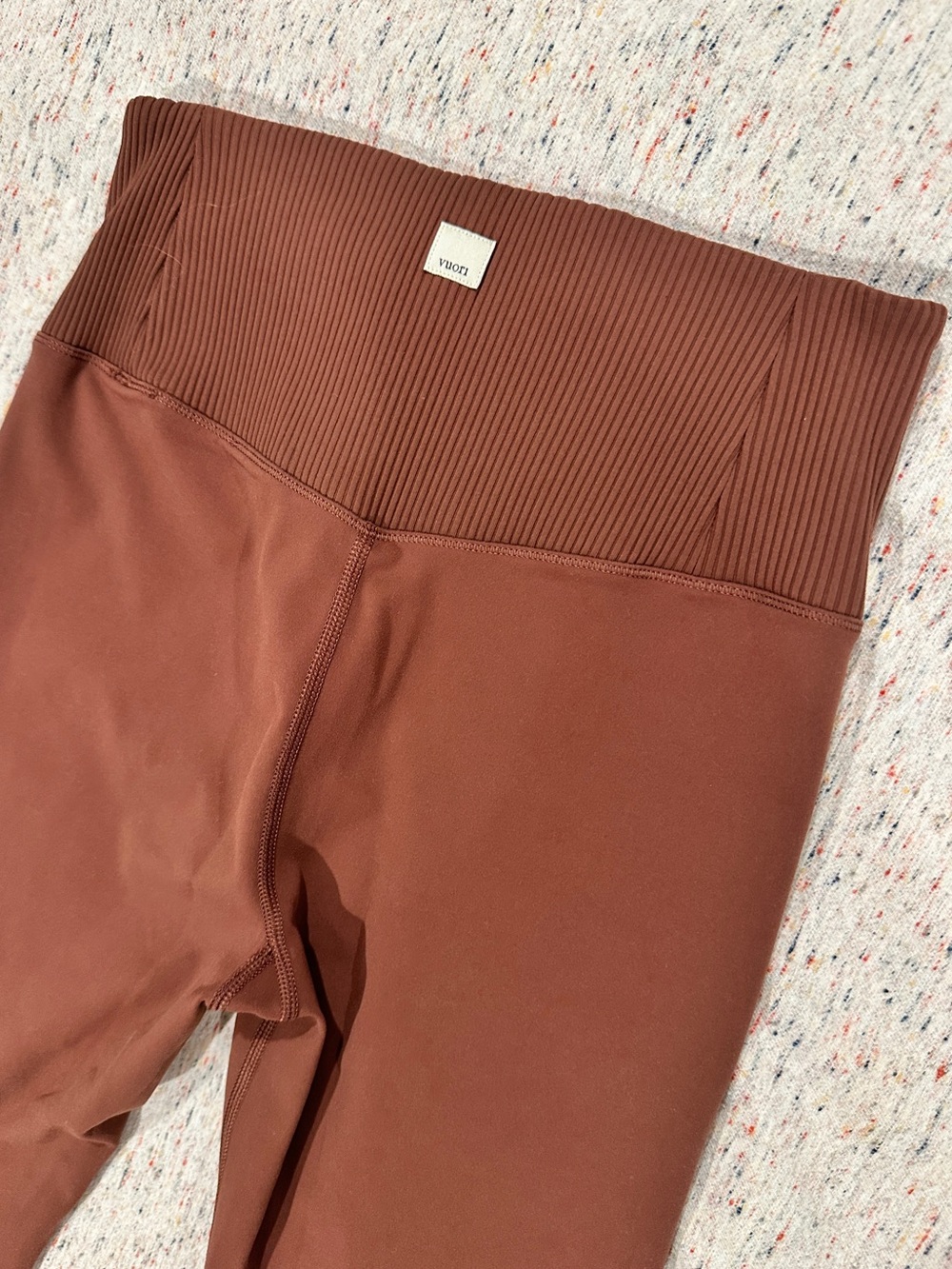 Vuori Women's Rib Studio Leggings Rustic Terracotta size Medium